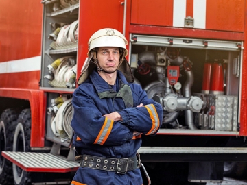 Гражданскому персоналу подразделений пожарной охраны при арсеналах и складах боеприпасов также положена надбавка за особые условия работы в размере 100% оклада
