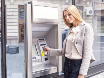 Скоро выписку из пенсионного индивидуального лицевого счета можно будет получить прямо через банкомат