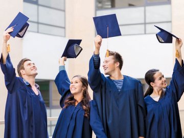 Если в июне студент защитил диплом и по этой причине завершил обучение, а в сентябре зачислен в магистратуру или аспирантуру, то за июль — август предоставлять вычет оснований нет