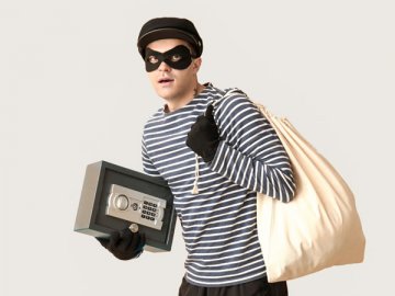 Предстоящее составление годовой бухотчетности — не единственное основание для обязательного проведения инвентаризации. Также инвентаризация обязательна, к примеру, при выявлении фактов хищения