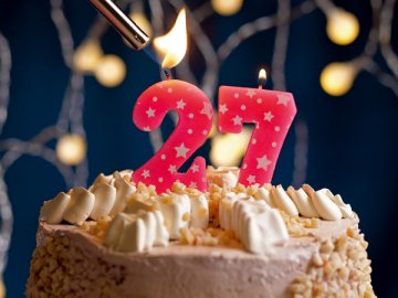 Если кому-то из ваших работников мужского пола, не служивших в армии, в этом году исполняется 27, то это не повод снимать их с воинского учета. На срочку теперь призывают до 30 лет