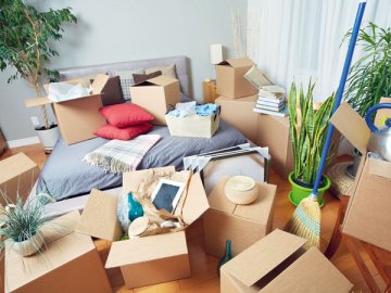 Если производитель картона продавал физлицам самосборные короба, используемые, к примеру, для переезда, то за их утилизацию он должен отчитаться