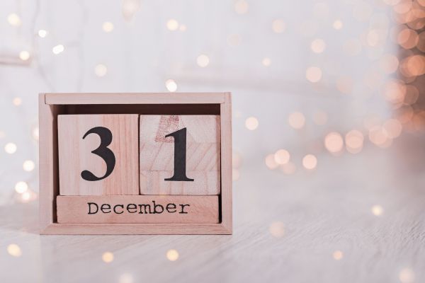 Новости: Кому придется работать 31 декабря