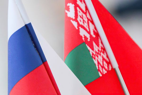 Новости: В целях совместительства основная работа за границей не считается