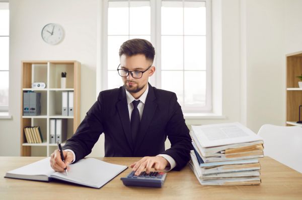 Новости: Можно ли в АУСН-расходах учесть зарплату, начисленную за УСН-период