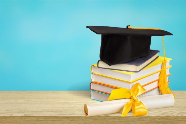 Новости: Если плату за обучение внес посторонний человек, то НДФЛ-вычета не будет