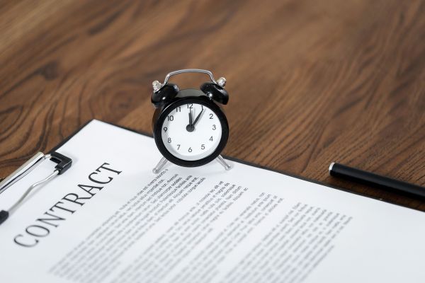 Новости: Срочный трудовой договор: пара фактов от Роструда