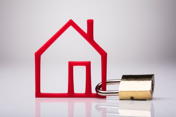 Новости: Не исключено, что самозапрет можно будет установить и на продажу своей квартиры