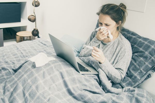 Новости: Больничный в отпуске может отодвинуть дату сокращения