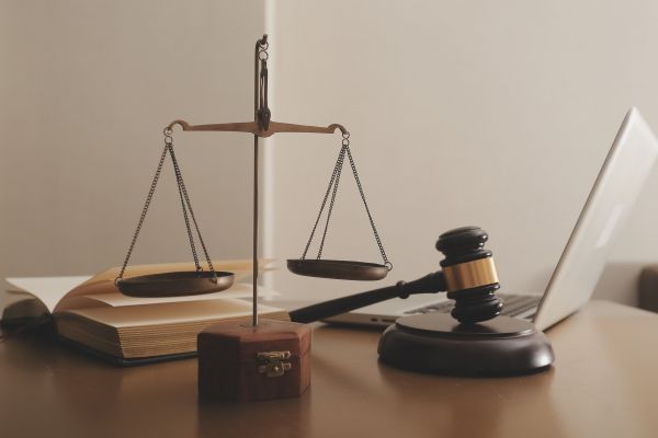 Новости: Участие в судебном заседании в качестве присяжного продлевает отпуск