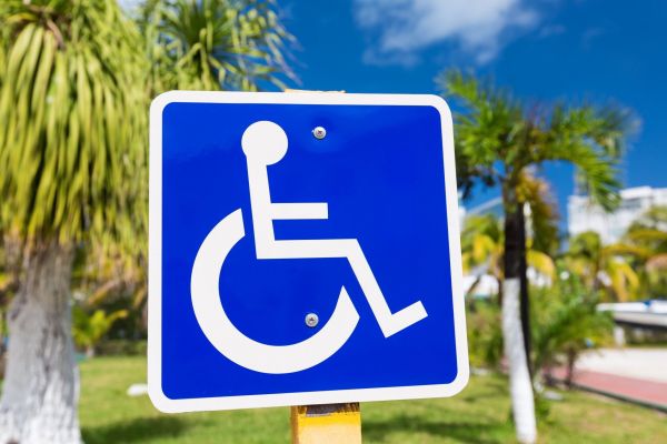 Новости: Бесплатная парковка для инвалидов: как оформить