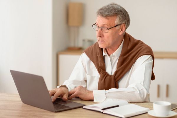 Новости: Некоторые пенсионеры получат ноябрьскую выплату пораньше