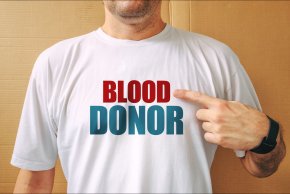 Новости: Работник-донор вышел на работу в день сдачи крови: что делать работодателю