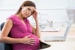 Новости: Уволенную беременную прогульщицу придется восстановить на работе