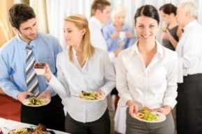 Новости: Стоимость обедов для работников по системе «шведского стола» можно не облагать НДС